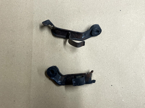 Support inférieur radiateur