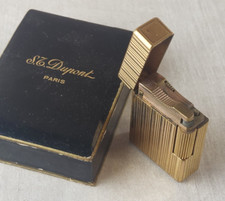 Ancien briquet Dupont, en métal doré