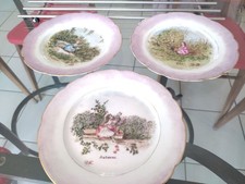 Lot De 3 Anciennes Assiettes Porcelaine ( 4 Saisons) avec personnage Central 