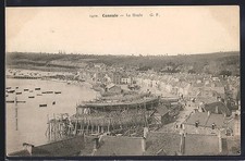 CPA Cancale, La Houle, vue sur le chantier naval et les bateaux amarrés 