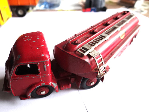 Dinky toys camion panhard - dinky,