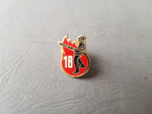 Pin pompiers sapeurs - pin's,