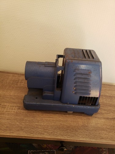 Ancien projecteur cinema - ancien,