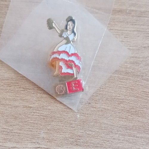 Pin shell danseuse de - pin’s,