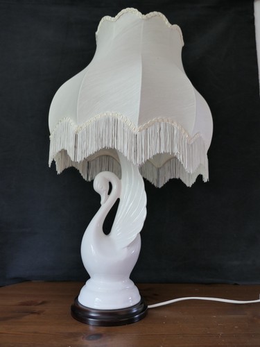 Lampe cygne porcelaine - en,