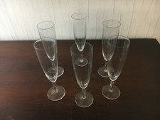 18 flûtes à champagne