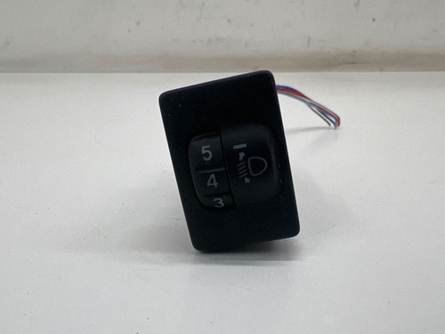 Toyota hilux viii 2023 - 2023, bouton