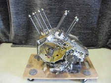 Bloc Moteur Inclus. Embrayage