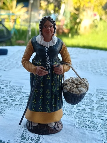 Santon provençal femme au - provençal, la
