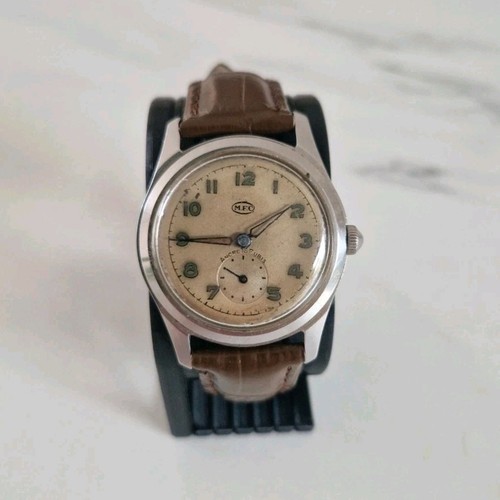 Montre bracelet - m.f.c,
