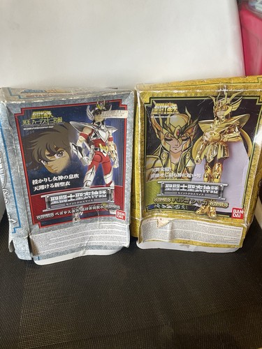 Lot accessoires saint seiya - lot,
