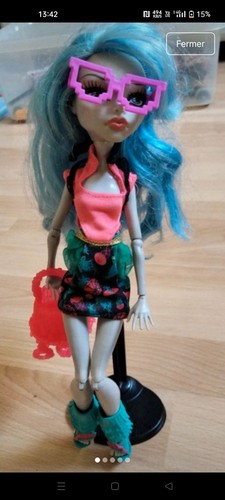 Monster high poupée - monster,