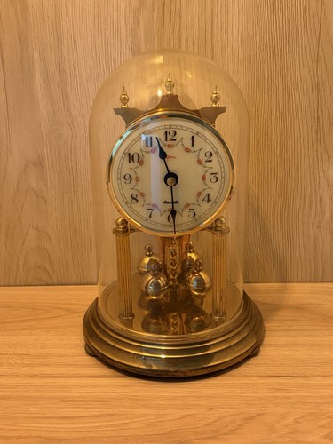 Pendule anniversaire vintage