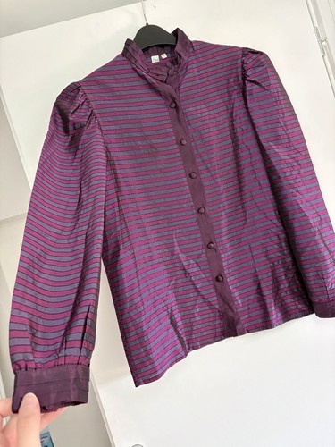 Chemise satinée violette - , à