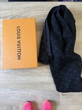 écharpe louis vuitton