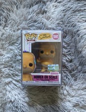 Pop! Plus Homer on Scale with Pop! Protector The Simpsons