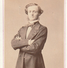 PERSONNALITE ERNEST PINARD