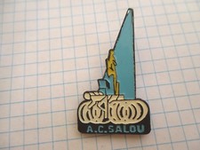 RARE SALOU WINDSURFING SPAIN WINDSURFING PINS VINTAGE PIN'S 35