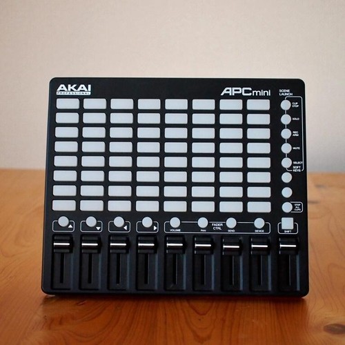 Akai professional apc mini - akai,