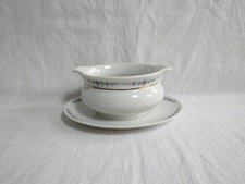 saucière en porcelaine