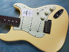 Fender Made in Japan Junior Collection Stratocaster Satin Vintage White 2022