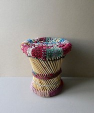 tabouret pouf en bambou avec assise en tressage de coton multicolore, bohème