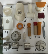 UNE PIECE DETACHEE DU ROBOT