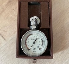 Antique Seguin Lyon Standard Pressure Gauge Science Measuring Instrument Box