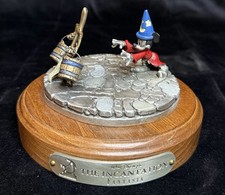 Disney Mickey Mouse Fantasia The incantation figurine