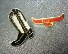 Pin's Lot 2 Pins western Vintage Botte Cowboy Santiag Enseigne Buffalo Grill (63