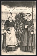 CPA Donneuses d´Eau à la