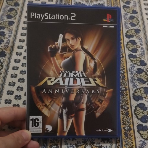 Eidos lara croft - eidos,