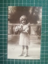 xg063 postcard circa 1910 photo girl bouquet flowers white lace dress