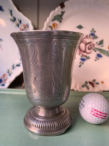 Etain timbale tulipe gravée - timbale,