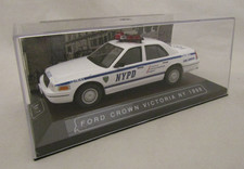 VOITURE POLICE 1/43 FORD CROWN