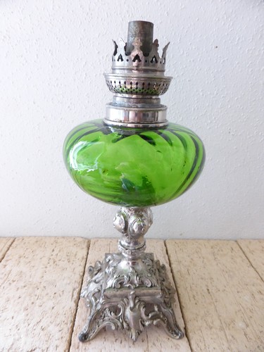 Lampe pétrole ancienne - ✨,