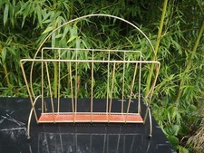 PORTE REVUES FILAIRE EN MÉTAL