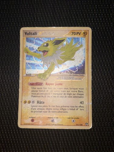 Carte pokémon voltali star - carte,