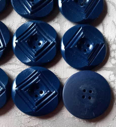 Grands boutons vintage en - 12,
