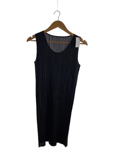 Pleats please issey - pleats, miyake