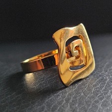 Bague motif forme original