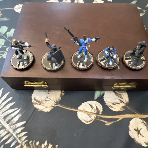 Vintage marvel heroclix - “vintage,