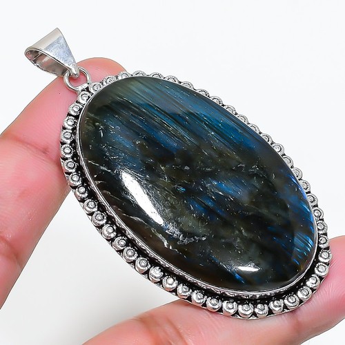 Pendentif pierre précieuse