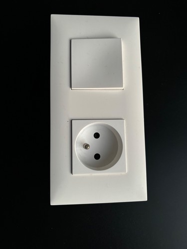 Prise 16a 250v - 2p+t, +