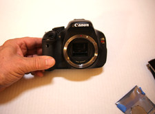 Canon EOS Rebel T3I / EOS 600D 18.0MP Digital SLR Camera, WOrks, LCD Broke