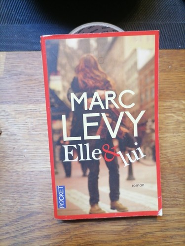 Elle lui marc - &, .marc