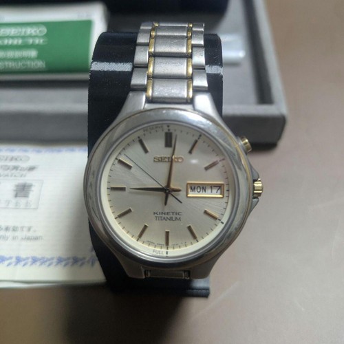 Montre seiko kinetic titanium - seiko,