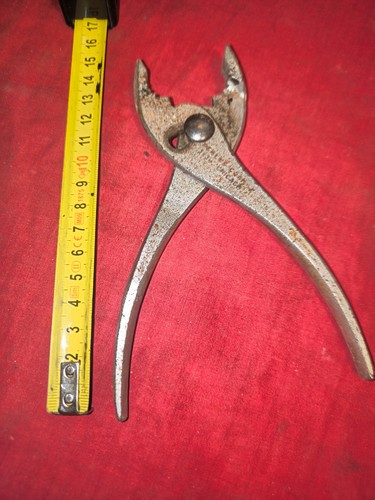 Pliers power outlet lot - , jeep
