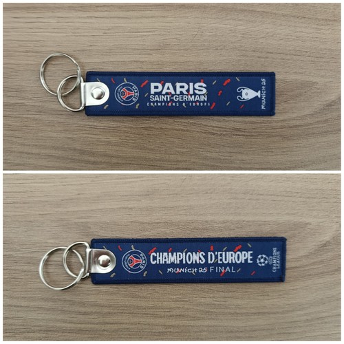 Porte clé brodé - porte,