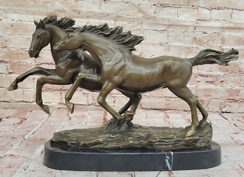 Bronze sculpture 23lbs huge - 23lbs,